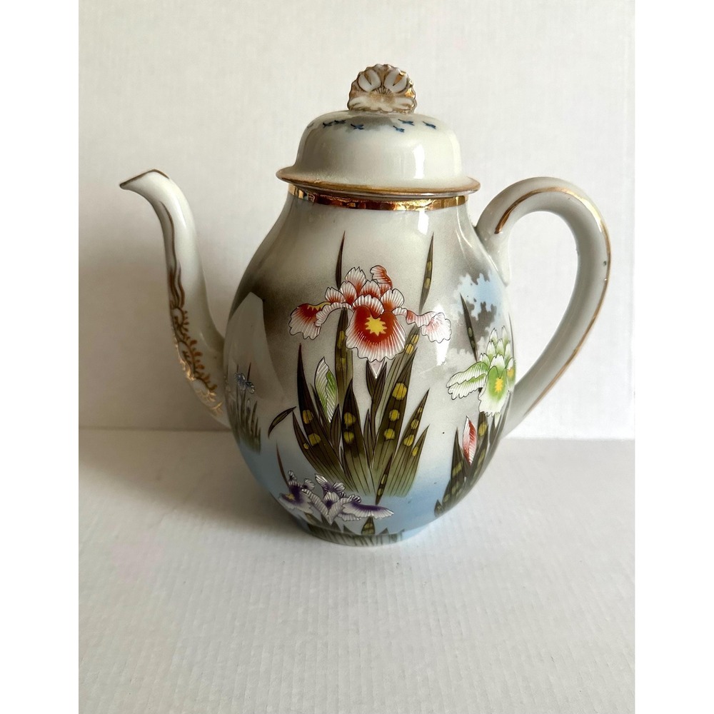 Antique Kutani Hand Painted Porcelain‎ Teapot